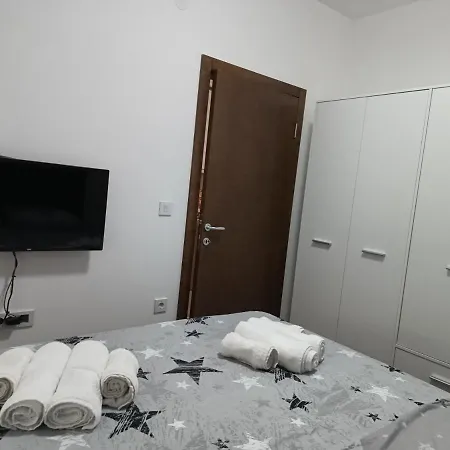 Elena ياغودينا